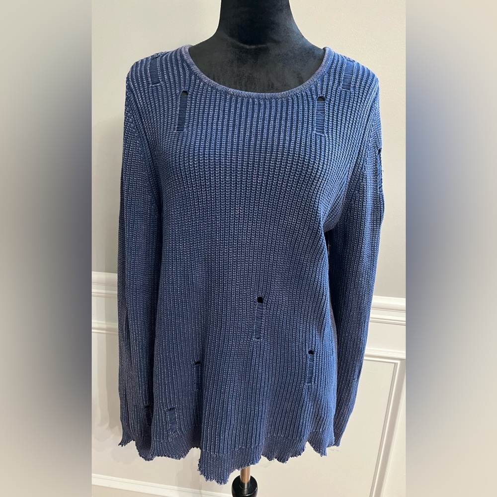 Design History Distressed Sweater-size Large